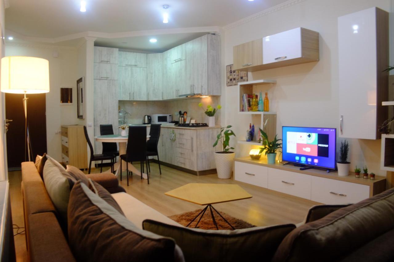 Ameri Plaza Green Apartments Tbilisi Ngoại thất bức ảnh